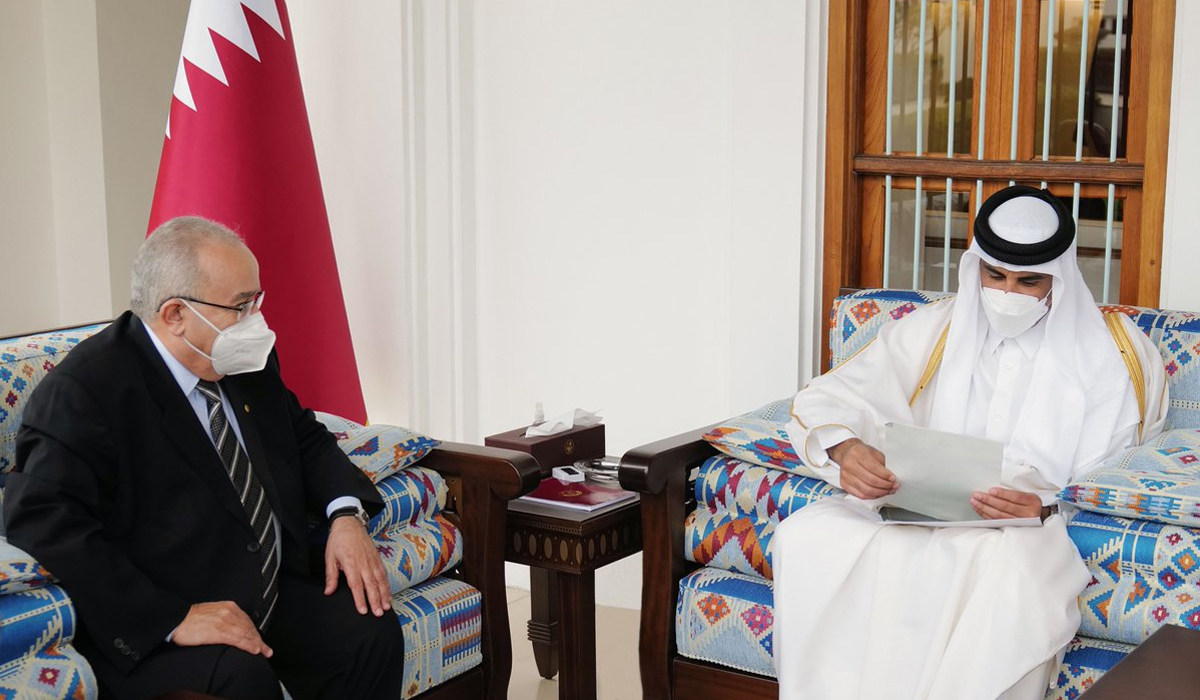 HH the Amir Receives Written Message from President of Algeria